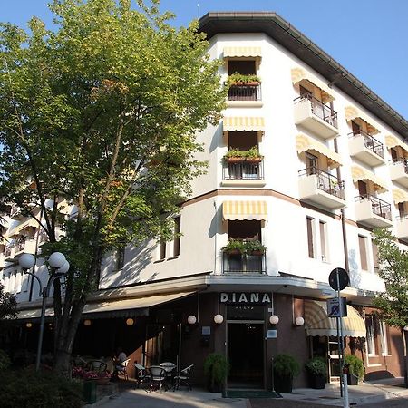 Hotel Diana Градо Екстер'єр фото